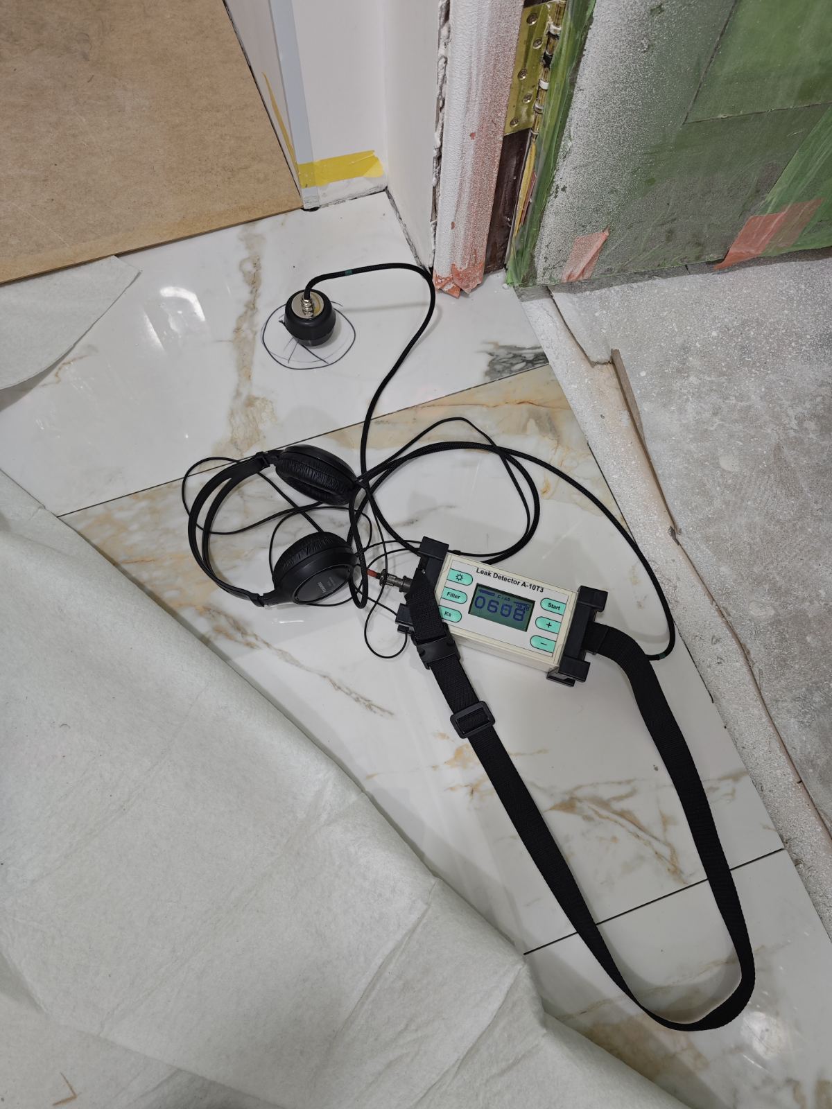 Прихований витік в теплій підлозі