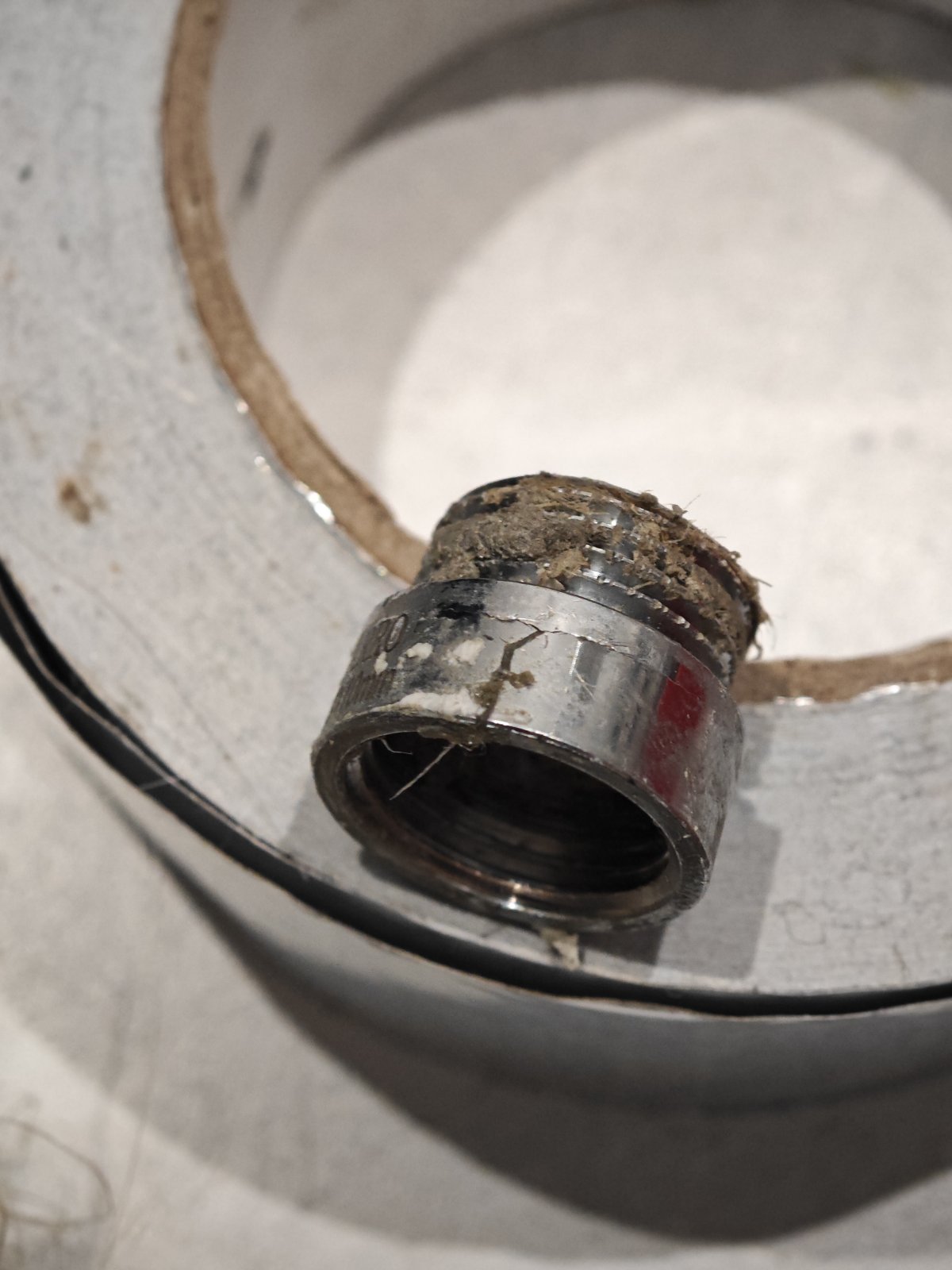 Знайдено прихований витік води. Львів, вул.Малоголосківська