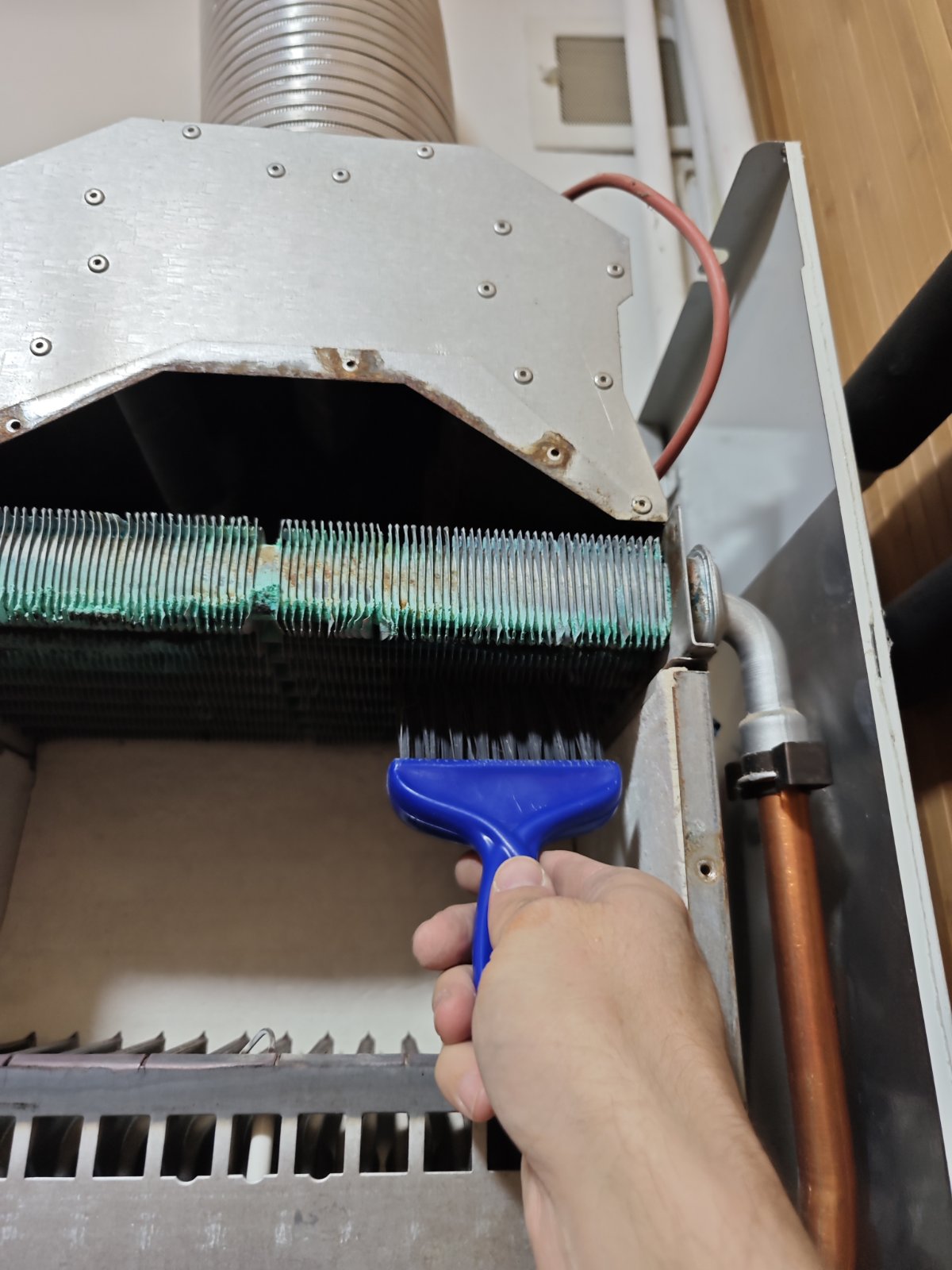 Промивання теплообмінників в газовому котлі BIASI