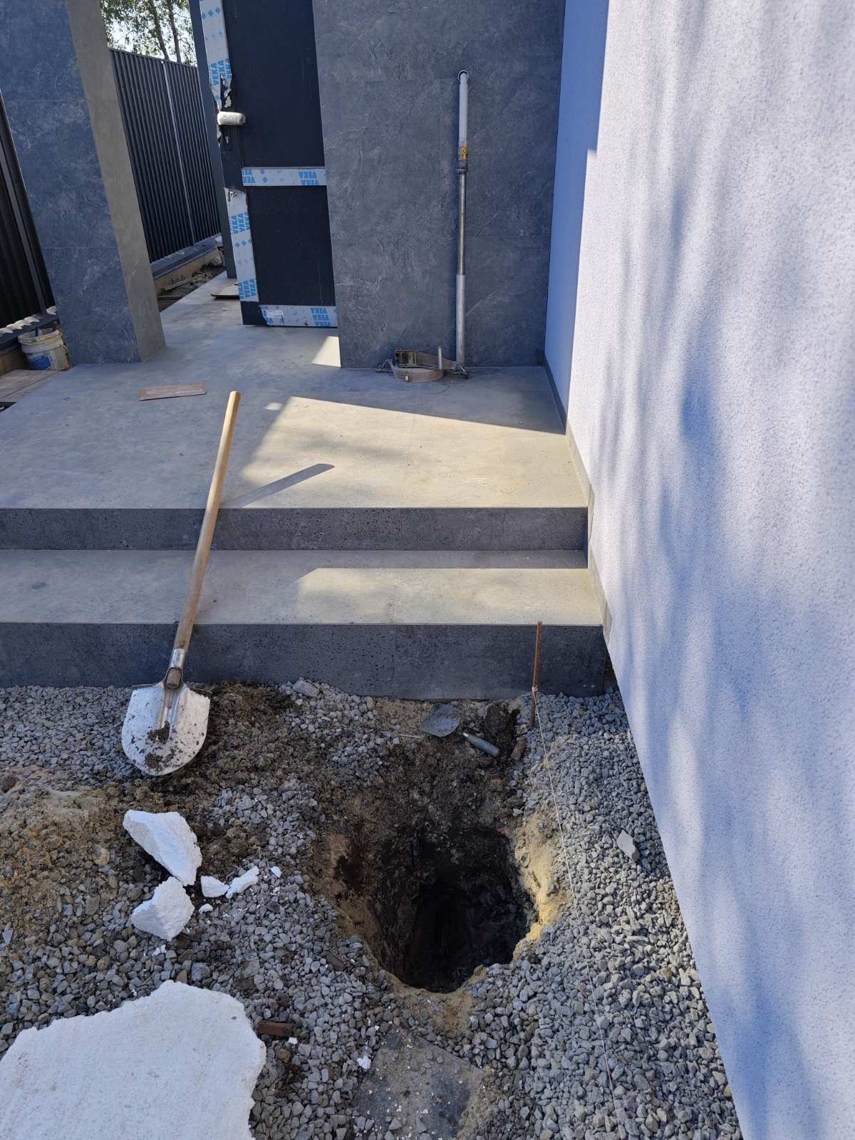 Пошук прихованого витоку в газовій трубі під землею