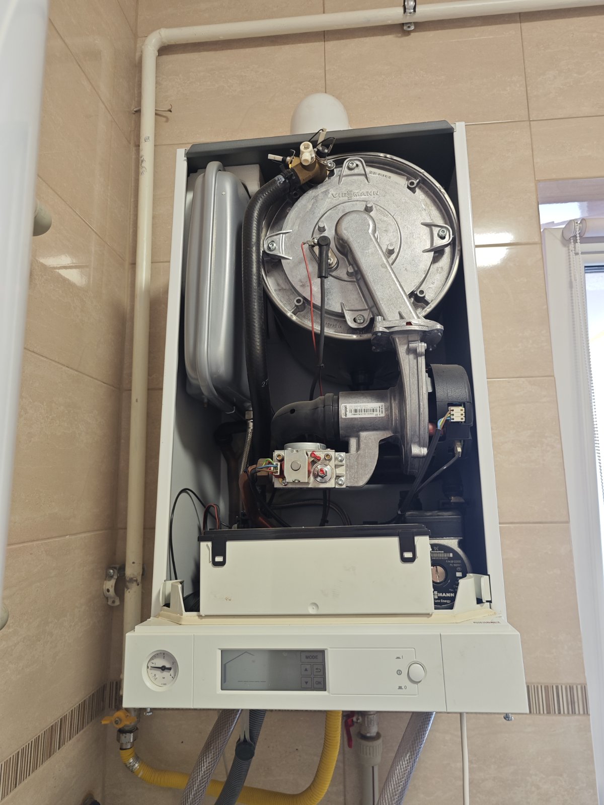 Промивання теплообмінників газового конденсаційного котла Viessmann